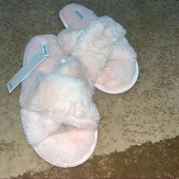 NWT-SPLENDID BED RM FLURRY SLIPPERS - Picture 1 of 5